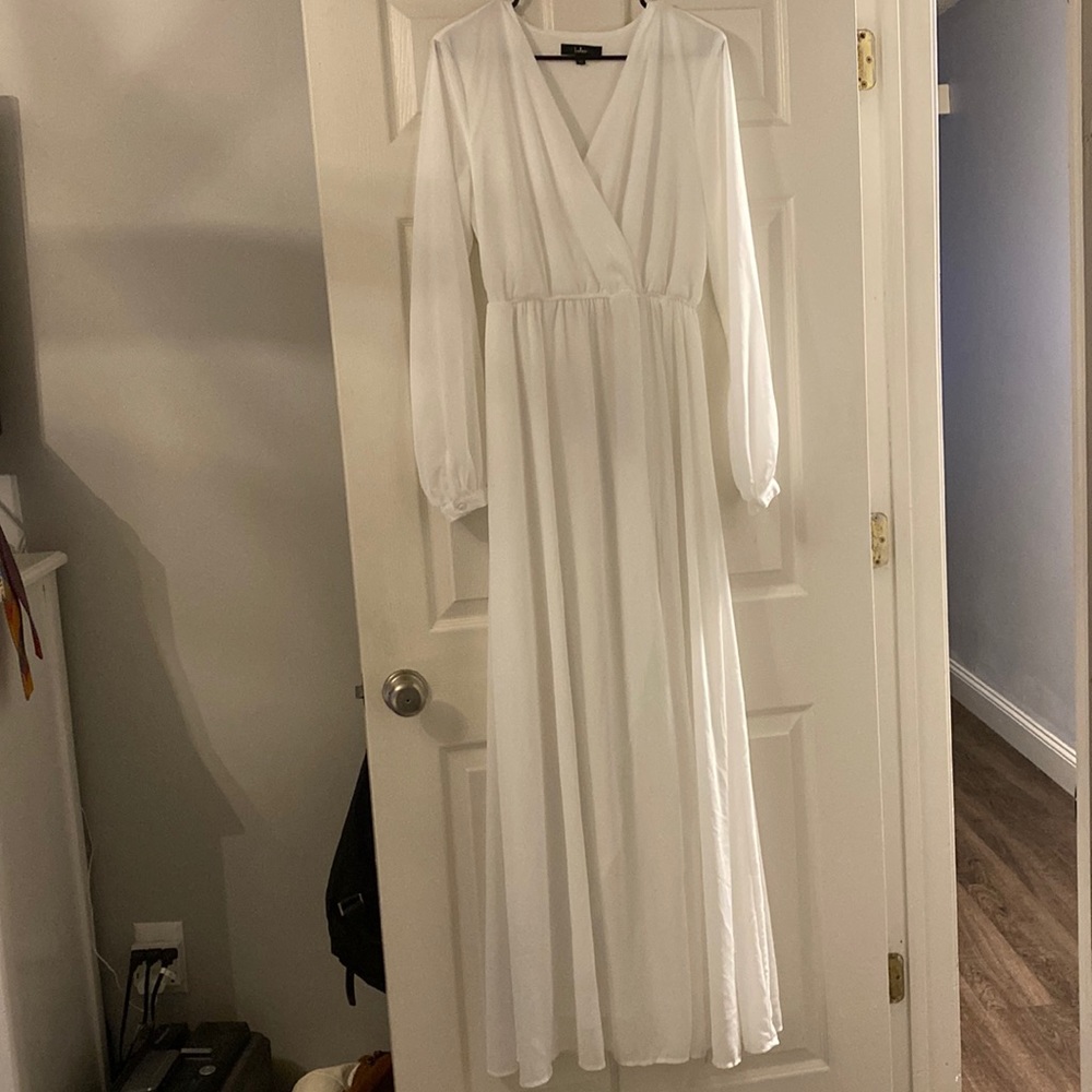 Lulu’s Wondrous Water Lilies White Maxi Dress